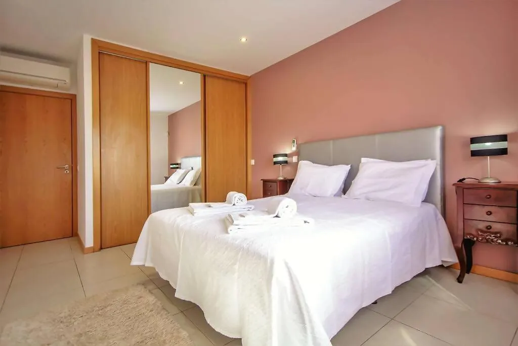 Lux 5Br Private Pool Villa In The Marina Albufeira 0*,  Portugalsko